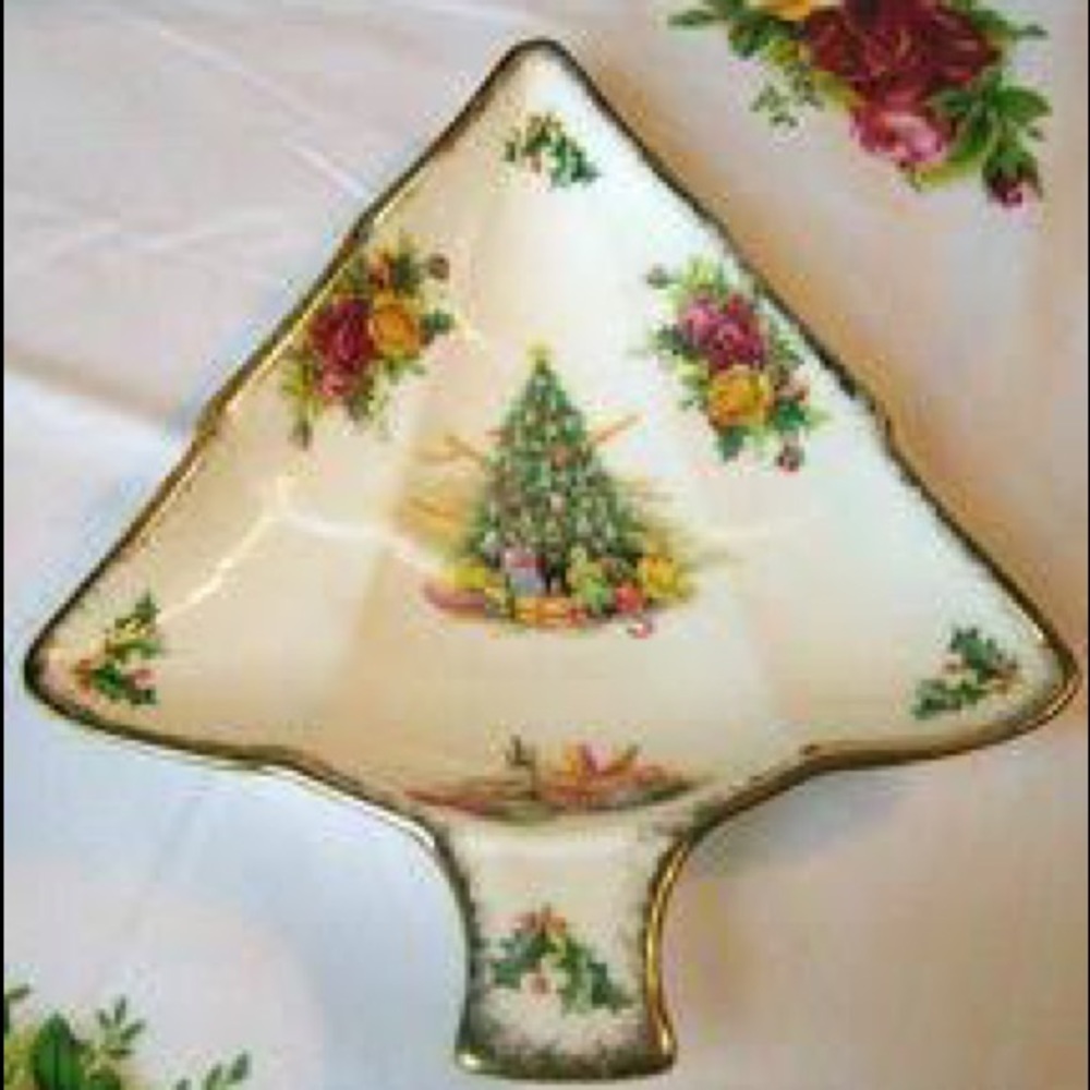 Vintage Royal Albert Christmas Magic tree dish